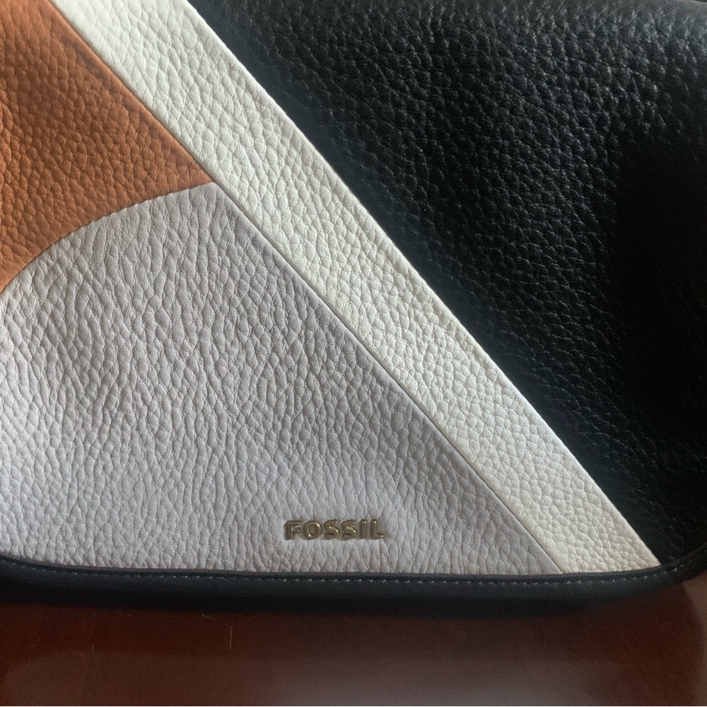 Nwot-Fossil Leather Crossbody Bag. Colors Are Bla… - image 8